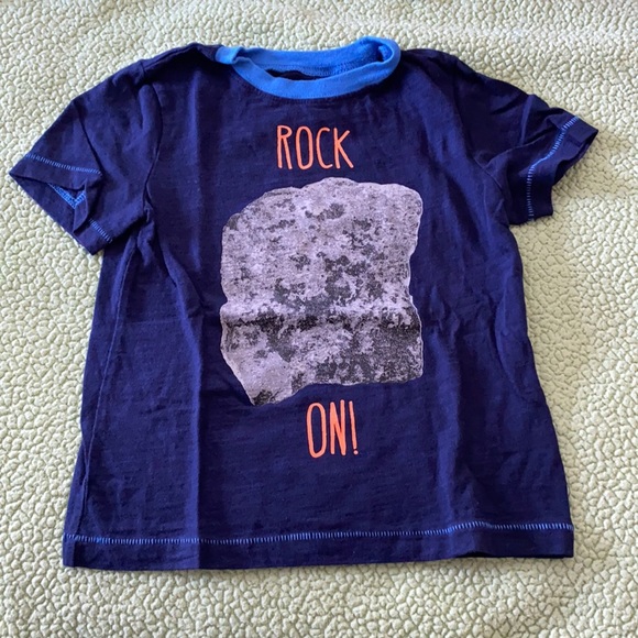 Rock On T- Shirt - Picture 2 of 4